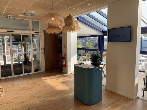 Imagen de los interiores del Hotel H&ocirc;tel l\'escale marine. Foto 12