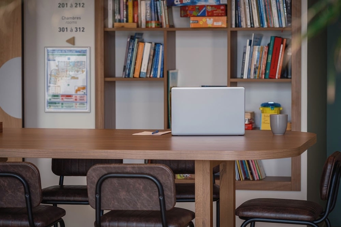 Imagen de los interiores del Hotel H&ocirc;tel l\'escale marine. Foto 15