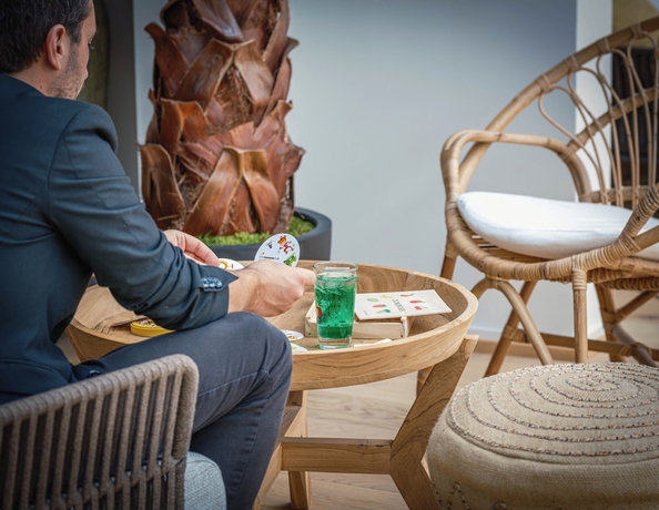 Imagen de los interiores del Hotel H&ocirc;tel l\'escale marine. Foto 19