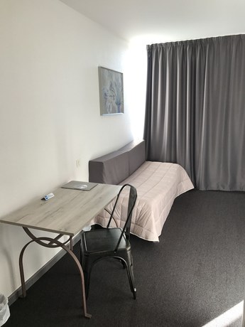 Imagen de la habitación del Hotel H&ocirc;tel-R&eacute;sidence les Aiguades. Foto 11