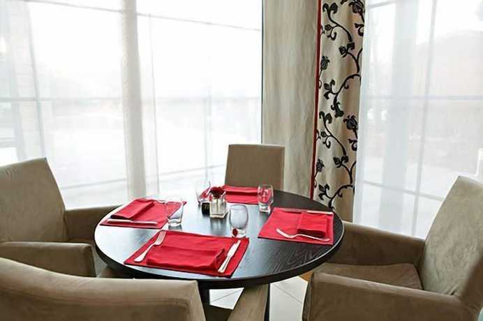 Imagen del bar/restaurante del Hotel H&ocirc;tel-Restaurant DAHM. Foto 5