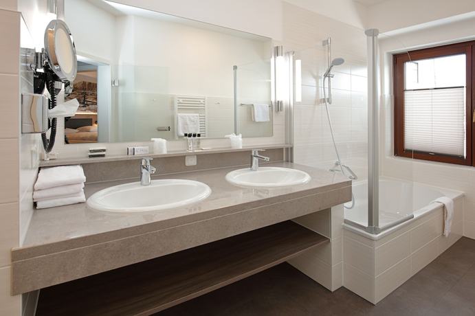 Imagen de la habitación del Hotel H&ocirc;tel-Restaurant DAHM. Foto 14