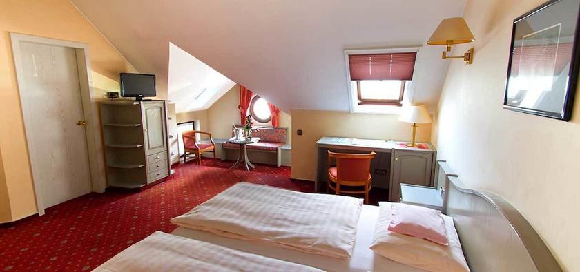 Imagen de la habitación del Hotel H&ocirc;tel-Restaurant DAHM. Foto 20
