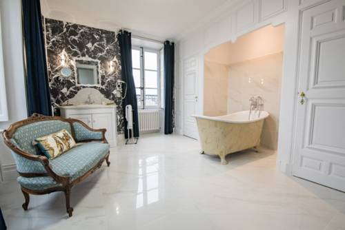 Imagen de la habitación del Hotel H&ocirc;tel-Restaurant La Montagne. Foto 8