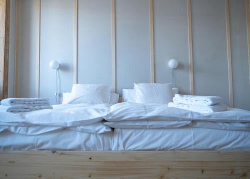 Imagen de la habitación del Hotel H&ocirc;tel-Restaurant du Cerf. Foto 19