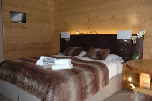 Imagen de la habitación del Hotel H&ocirc;tel-chalet De Tradition La Chemenaz. Foto 4