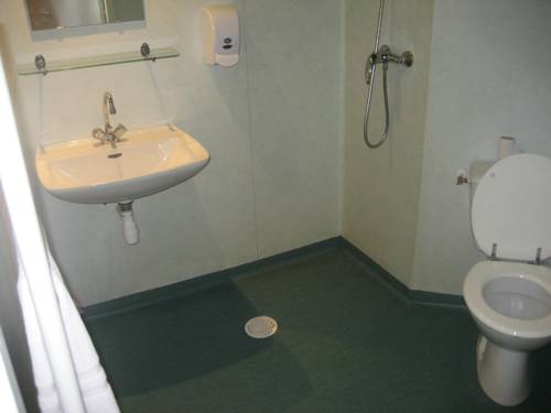 Imagen de la habitación del Hotel H&ocirc;tellerie 2** Du Couvent De Malet. Foto 7