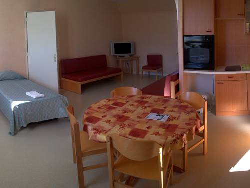 Imagen de la habitación del Hotel H&ocirc;tellerie 2** Du Couvent De Malet. Foto 14