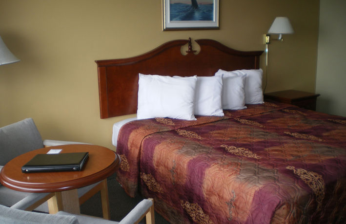 Imagen de la habitación del Hotel H&ocirc;tel-motel Manoir De Perc&eacute;. Foto 12