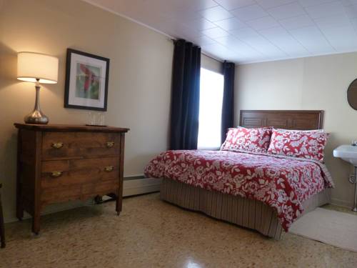 Imagen de la habitación del Hotel H&ocirc;tel-motel Vagues Vertes. Foto 10