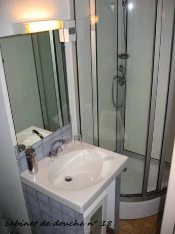 Imagen de la habitación del Hotel H&ocirc;tel-r&eacute;sidence La Rubanerie. Foto 5