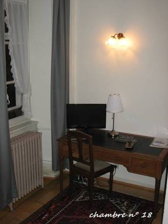 Imagen de la habitación del Hotel H&ocirc;tel-r&eacute;sidence La Rubanerie. Foto 11