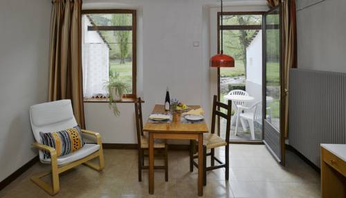 Imagen de la habitación del Hotel H&ocirc;tel-r&eacute;sidence La Rubanerie. Foto 12