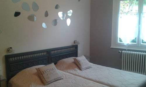 Imagen de la habitación del Hotel H&ocirc;tel-relais De Trefeuntec. Foto 9