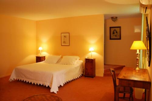 Imagen de la habitación del Hotel Hôtel-restaurant Eychenne. Foto 6