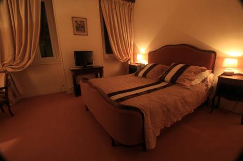 Imagen de la habitación del Hotel Hôtel-restaurant Eychenne. Foto 11