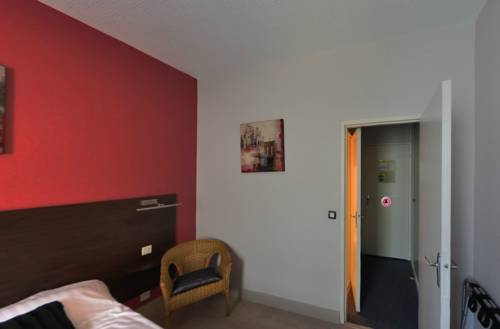 Imagen de la habitación del Hotel H&ocirc;tel-restaurant La Croix Couverte. Foto 4