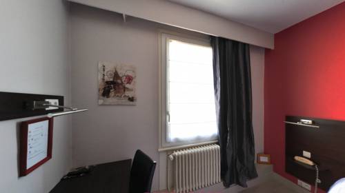 Imagen de la habitación del Hotel H&ocirc;tel-restaurant La Croix Couverte. Foto 5