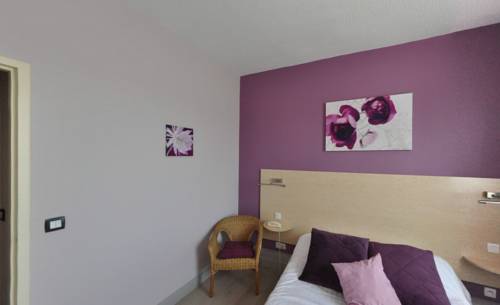 Imagen de la habitación del Hotel H&ocirc;tel-restaurant La Croix Couverte. Foto 6