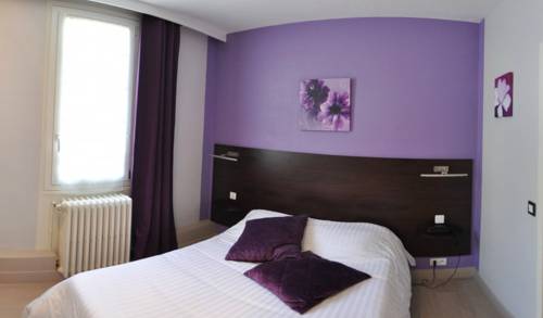 Imagen de la habitación del Hotel H&ocirc;tel-restaurant La Croix Couverte. Foto 11
