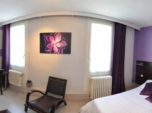 Imagen de la habitación del Hotel H&ocirc;tel-restaurant La Croix Couverte. Foto 13