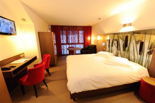 Imagen de la habitación del Hotel Hôtel-restaurant L'etang Du Moulin. Foto 4