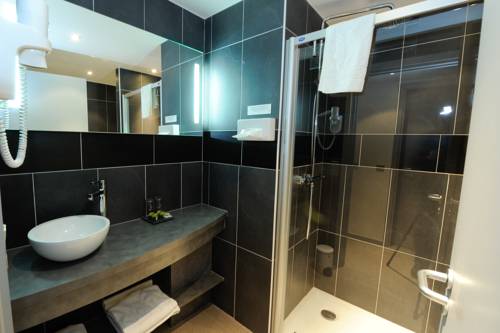 Imagen de la habitación del Hotel Hôtel-restaurant L'etang Du Moulin. Foto 8