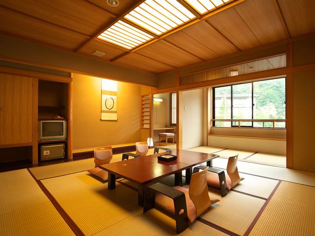 Imagen de la habitación del Hotel Hodakaso Sanganoyu. Foto 9