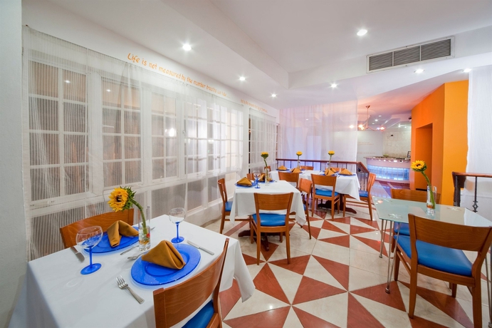 Imagen del bar/restaurante del Hotel Hodelpa Caribe Colonial. Foto 6