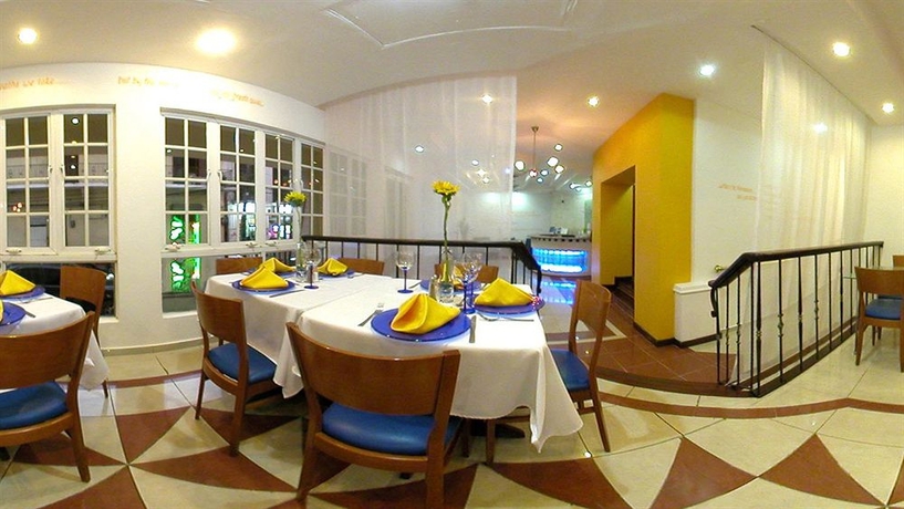 Imagen del bar/restaurante del Hotel Hodelpa Caribe Colonial. Foto 7