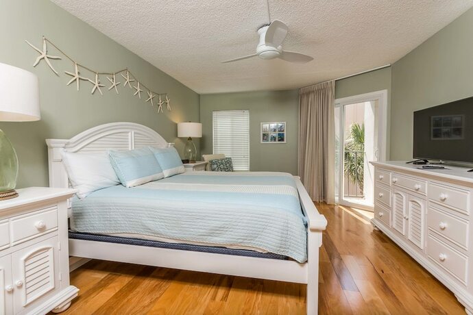 Imagen general del Hotel Hodnett Cooper's Beach Club. Foto 4