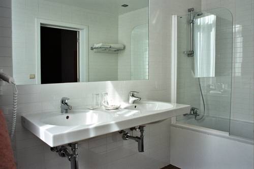 Imagen de la habitación del Hotel Hof Van Aragon. Foto 7