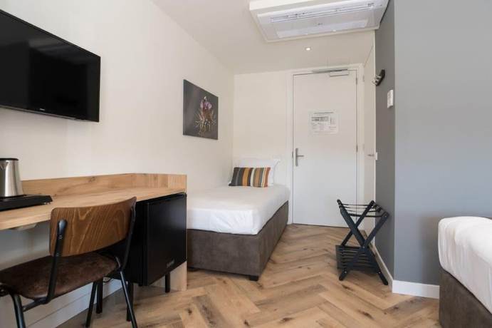 Imagen de la habitación del Hotel Hof van Holland. Foto 15