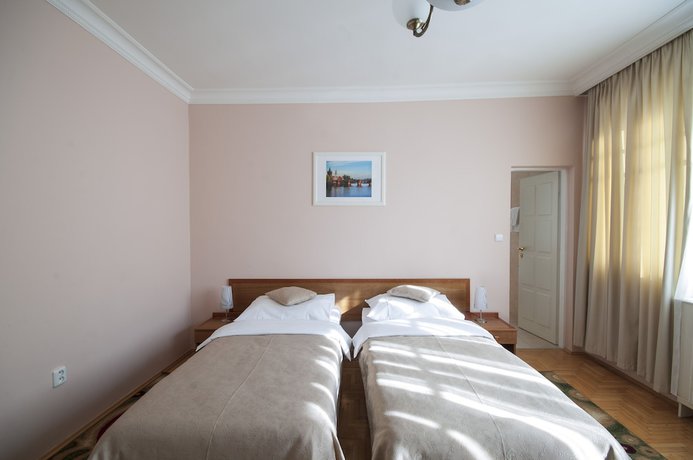 Imagen de la habitación del Hotel Hoffmann. Foto 14