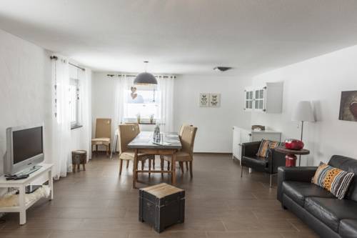 Imagen de la habitación del Hotel Hofgut Tiergarten. Foto 13