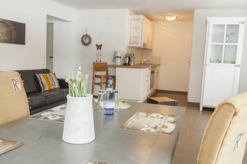 Imagen de la habitación del Hotel Hofgut Tiergarten. Foto 16