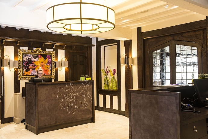 Imagen de los interiores del Hotel Hogarths Stone Manor. Foto 16