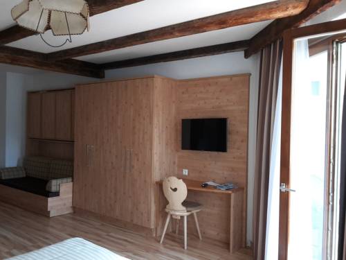Imagen de la habitación del Hotel Hohe Tauern. Foto 8