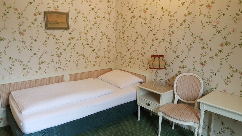 Imagen de la habitación del Hotel Hohenstauffen. Foto 6