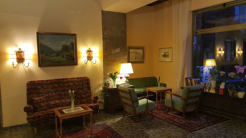 Imagen de los interiores del Hotel Hohenstauffen. Foto 12