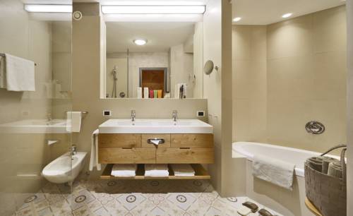 Imagen de la habitación del Hotel Hohenwart. Foto 11