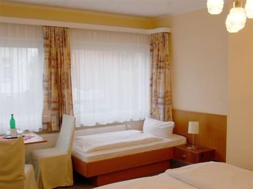 Imagen de la habitación del Hotel Hohenzollern. Foto 6