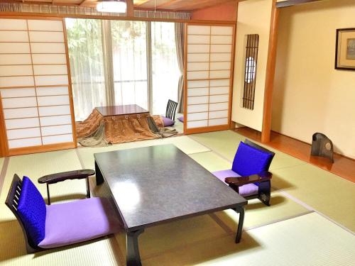 Imagen de la habitación del Hotel Hohoemino Kuyufu Tsuruya. Foto 7