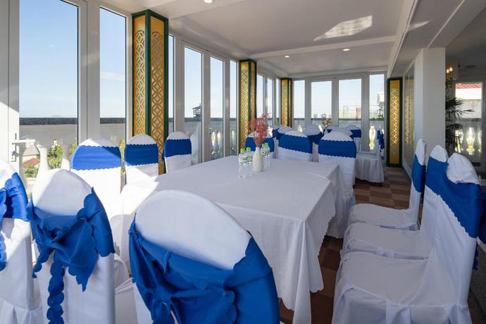 Imagen del bar/restaurante del Hotel Hoi An Blue Sky Boutique and Spa. Foto 4