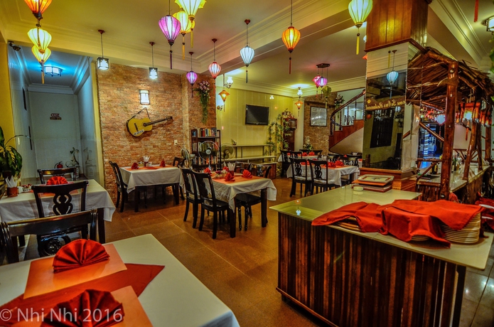Imagen del bar/restaurante del Hotel Hoi An Nhi Nhi. Foto 4