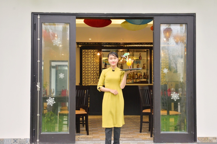 Imagen del bar/restaurante del Hotel Hoi An Waterway Resort. Foto 2