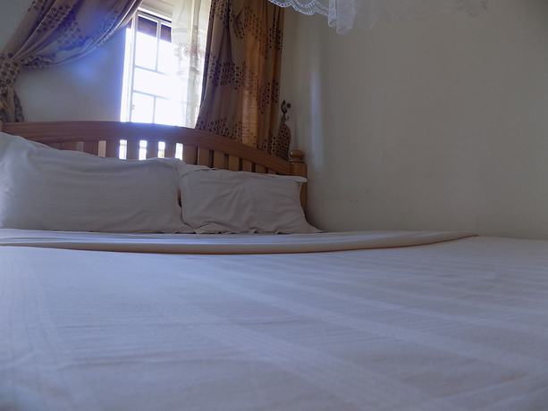 Imagen de la habitación del Hotel Hoima Resort. Foto 8