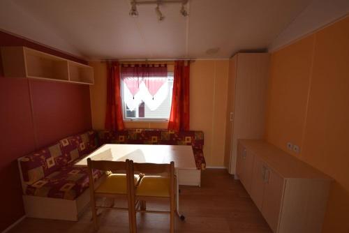 Imagen de la habitación del Hotel HolaCamp Sabi&ntilde;&aacute;nigo. Foto 19