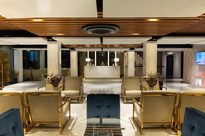 Imagen de los interiores del Hotel Holatel Phitsanulok. Foto 9