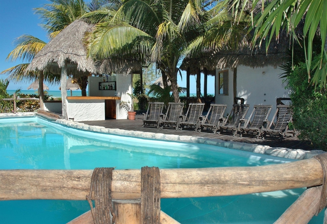 Imagen de la piscina del Hotel Holbox By Xaloc. Foto 8